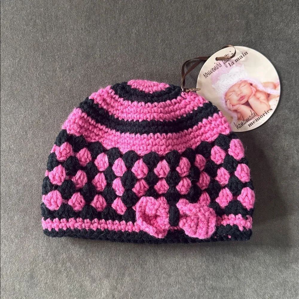 Daisy Baby Girls Crocheted Skull Hat Beanie Pink and Black 2-8 years NEW